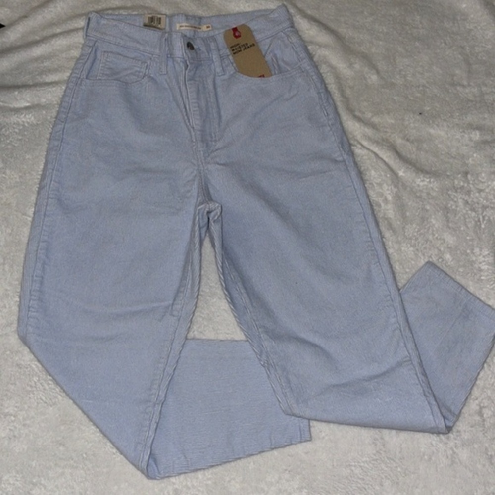 NEW LEVIS CORDUROY HIGH WAISTED MOM